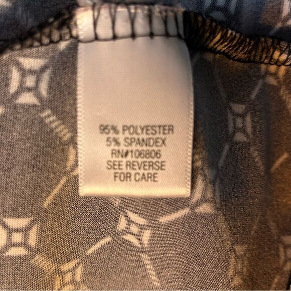 Large Croft & Barrow V-neck Blouse with 3/4 length sleeves - sz L - Picture 10 of 12